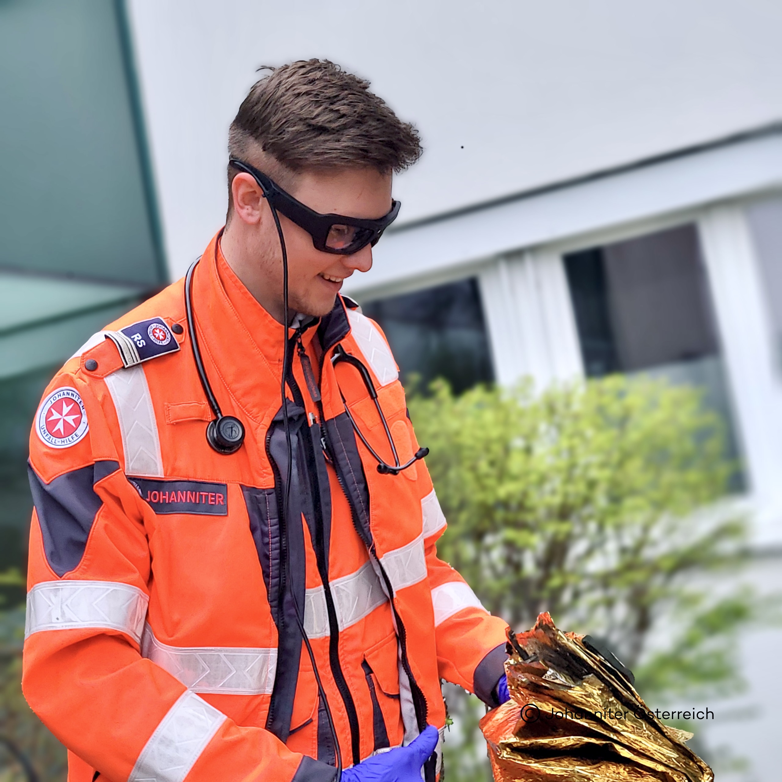 READY FOR EMERGENCIES: INNOVATIVE RESCUE TRAINING WITH EYE TRACKING