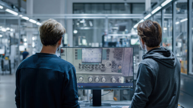 Industrial Training with VPS Next Smart Glasses with Eye Tracking